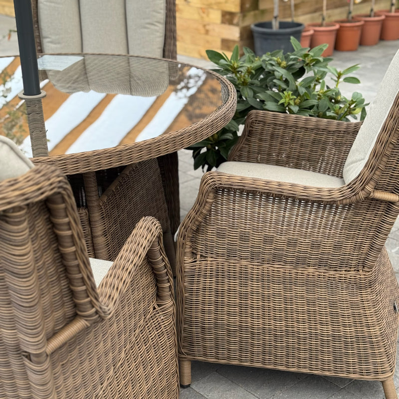 Montpellier 4 Seat Dining Set with Parasol