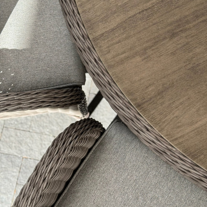 St Tropez 6 Seat Set with Parasol